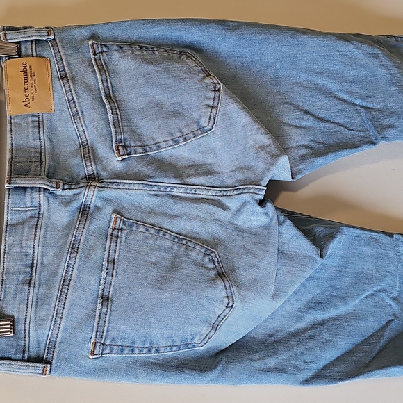 Abercrombie Kids 31x29 Light Blue Skinny Jeans - Picture 4 of 8